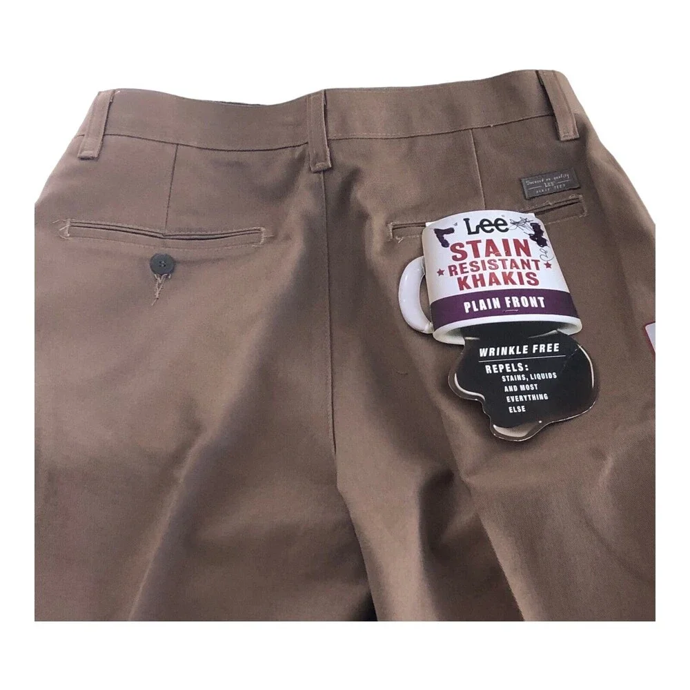 Lee Stain Resistant Khakis Men 30x32 Plain Front Wrinkle Free Light Brown New - Picture 4 of 5